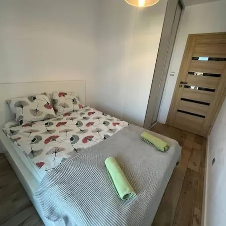 Oisin Cosy Apart Center
